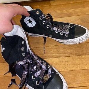 Miley Cyrus Converse